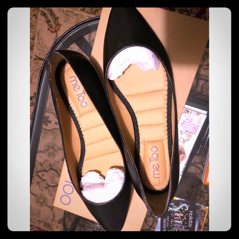 meToo black flats